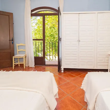 Cubo's La Cimada 4 Pax