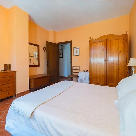 Cubo's La Cimada 4 Pax روندا